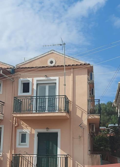 Colorful 2-Bedroom House In Gaios Exterior foto